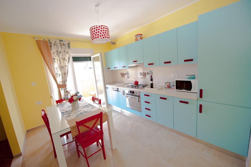 Apartment Marina Kaštela Стая снимка