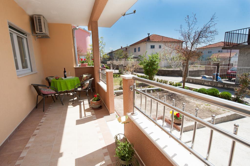 Apartment Marina Kaštela Стая снимка